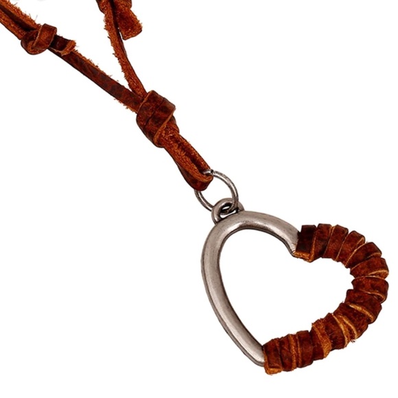Boho Jewelry - NEW Silver Heart & Tan Leather Adjustable Necklace